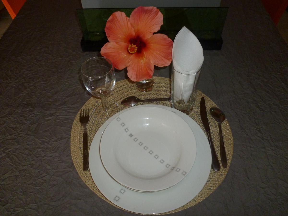 Chez Clenya Guesthouse La Ferme Dış mekan fotoğraf
